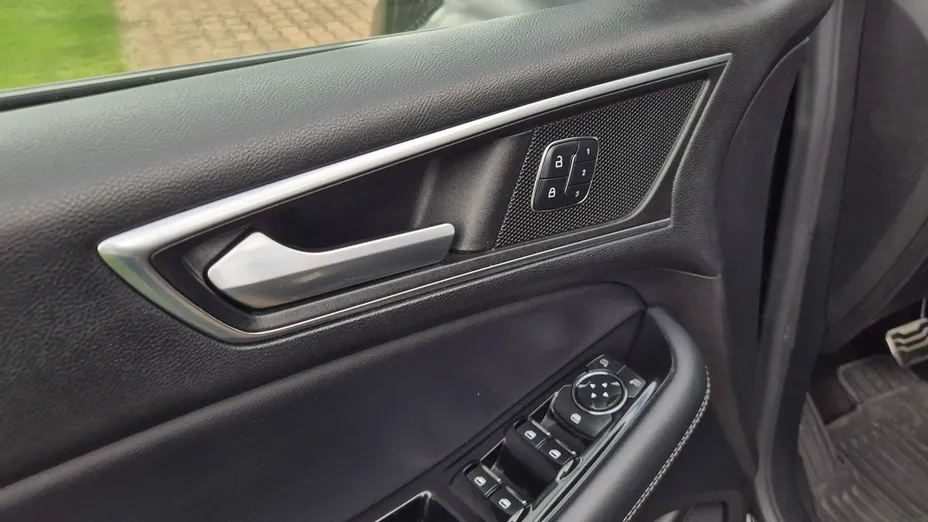 FORD Edge -