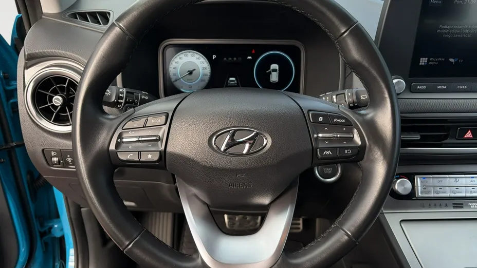 HYUNDAI Kona -