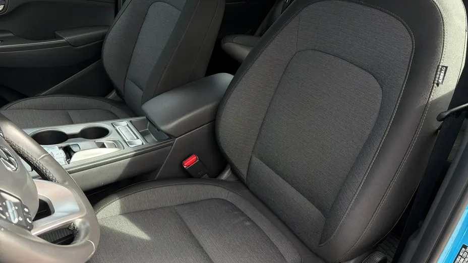 HYUNDAI Kona -