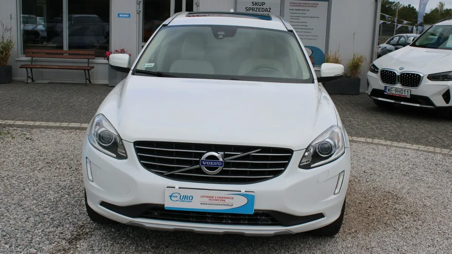 VOLVO XC60 -