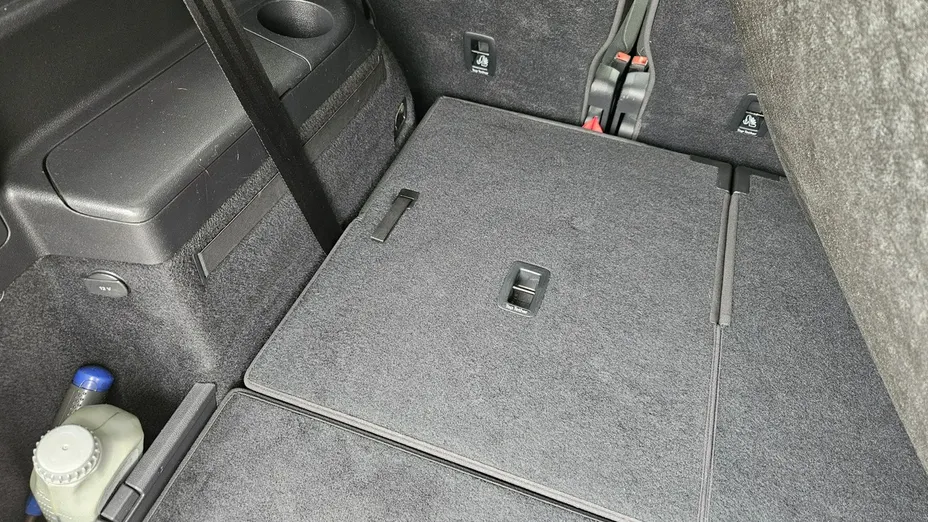 VOLKSWAGEN Touran -