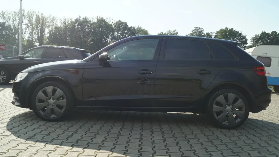 AUDI A3 Sportback -