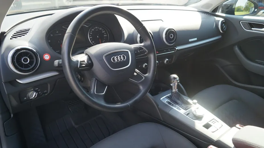 AUDI A3 Sportback -