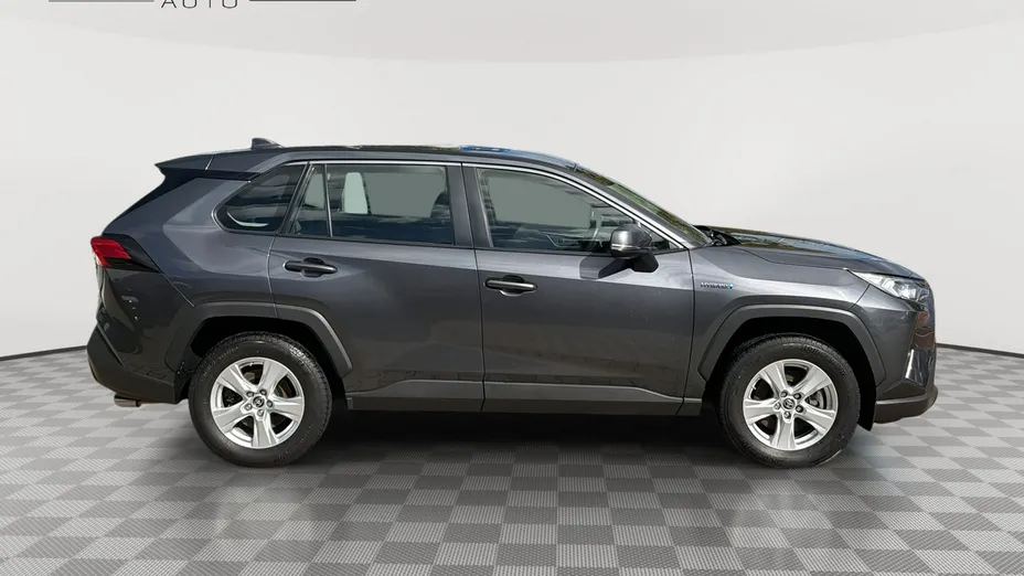 TOYOTA RAV4 -