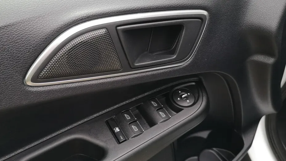 FORD B-MAX -