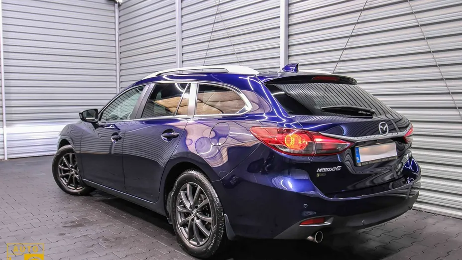 MAZDA 6 -