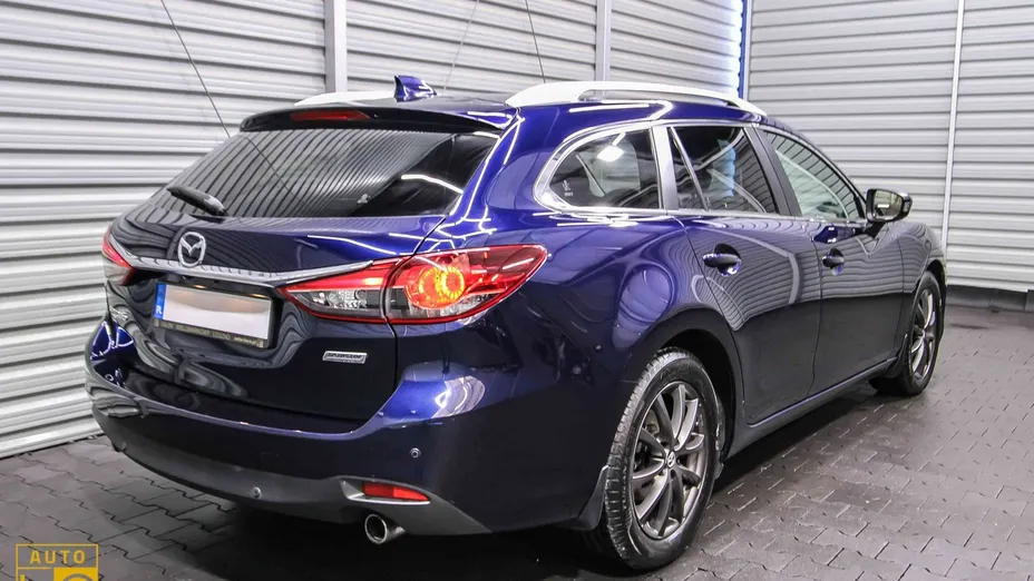 MAZDA 6 -