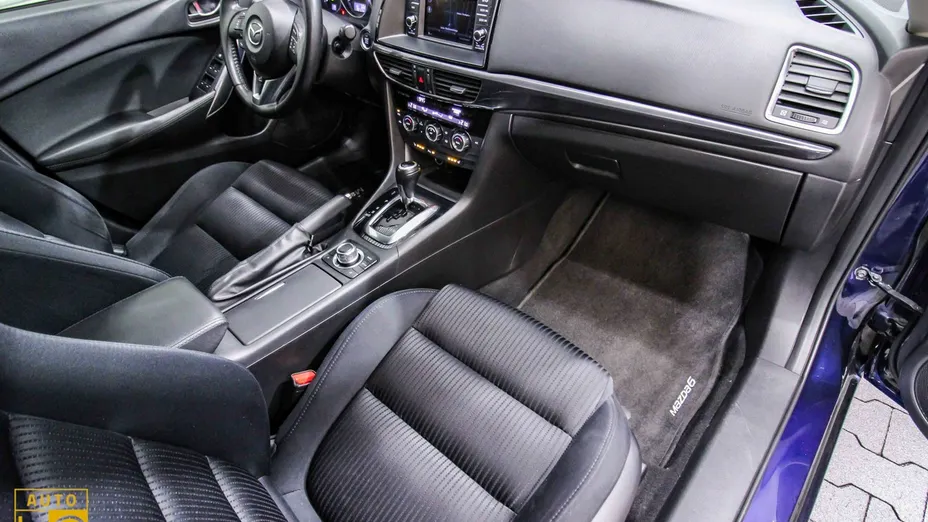 MAZDA 6 -