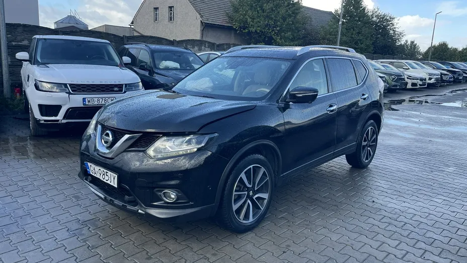 NISSAN X-Trail -