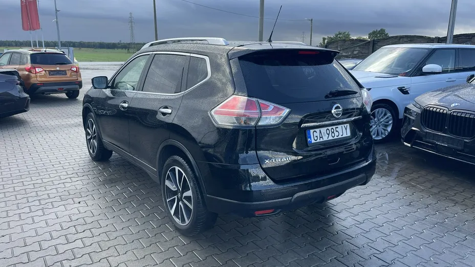 NISSAN X-Trail -