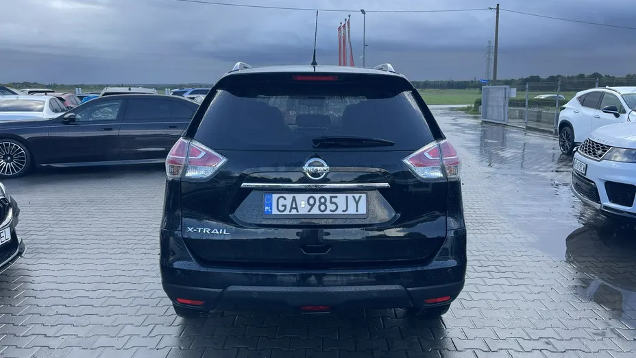 NISSAN X-Trail -
