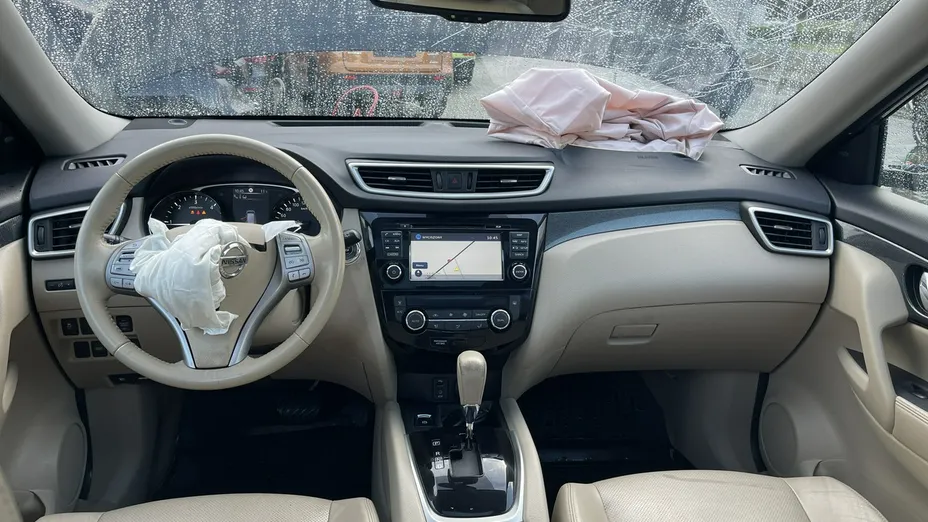 NISSAN X-Trail -