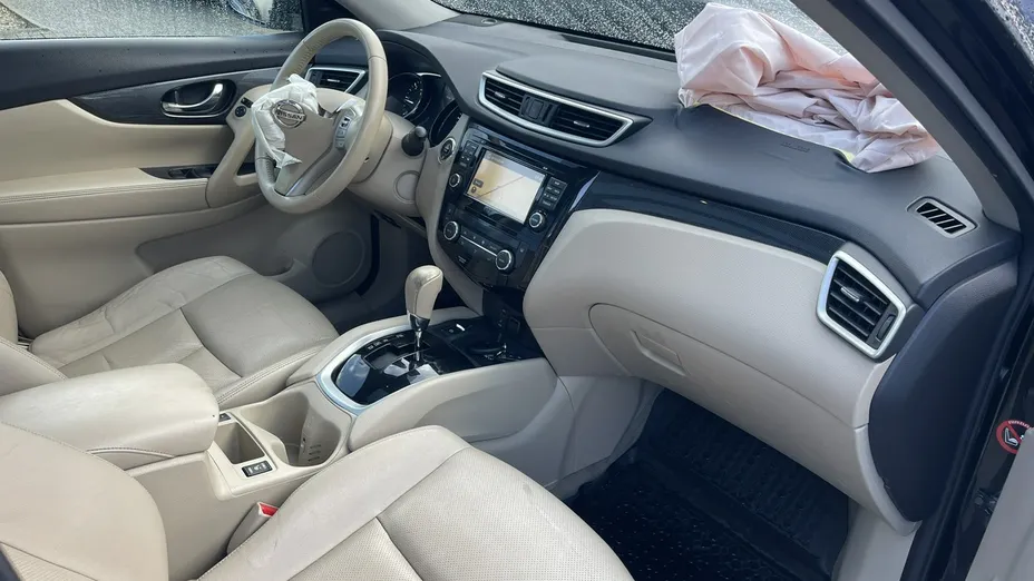 NISSAN X-Trail -