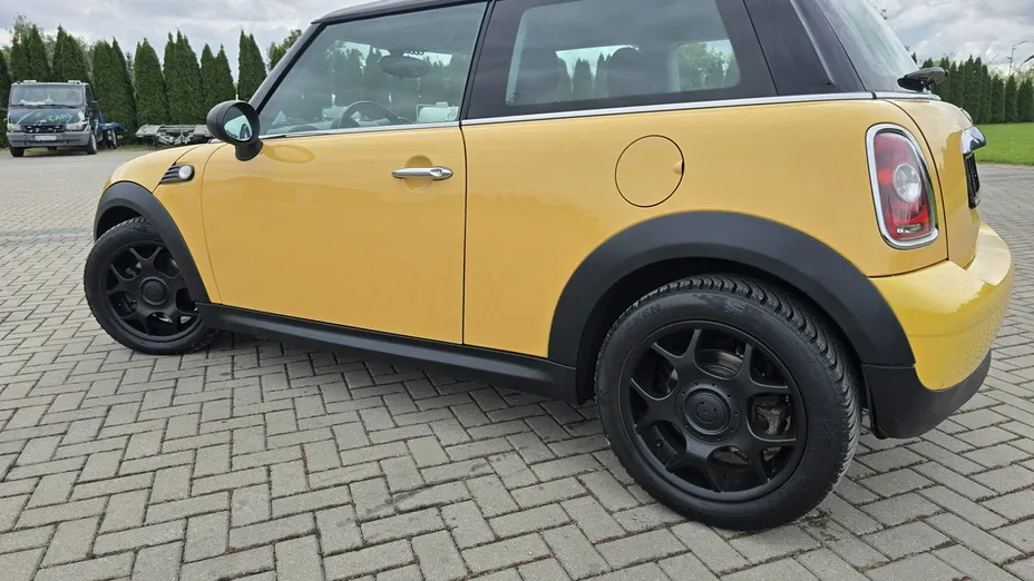 MINI One -