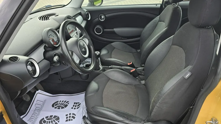 MINI One -