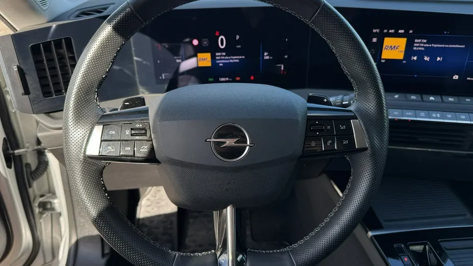 OPEL Astra -