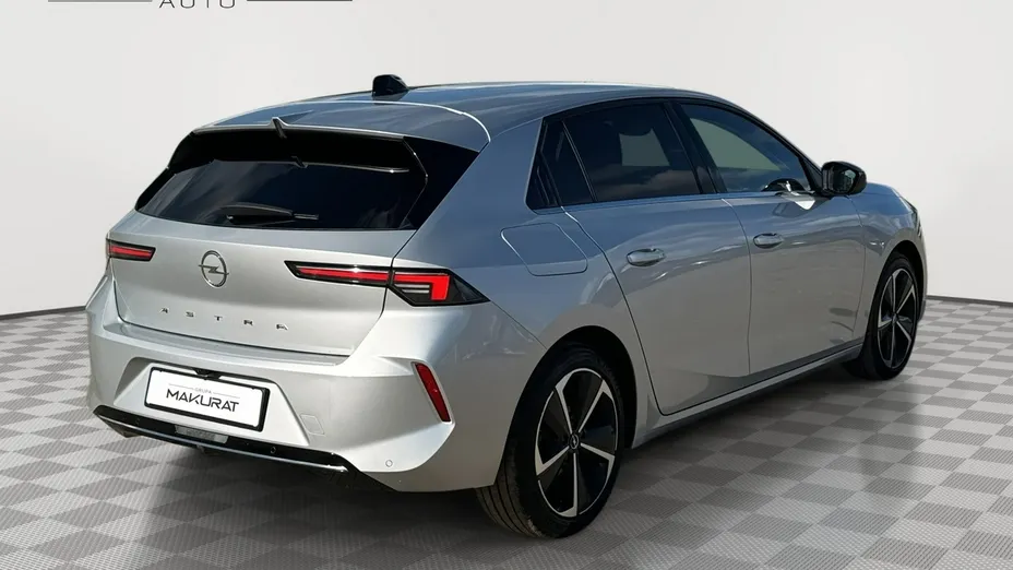 OPEL Astra -