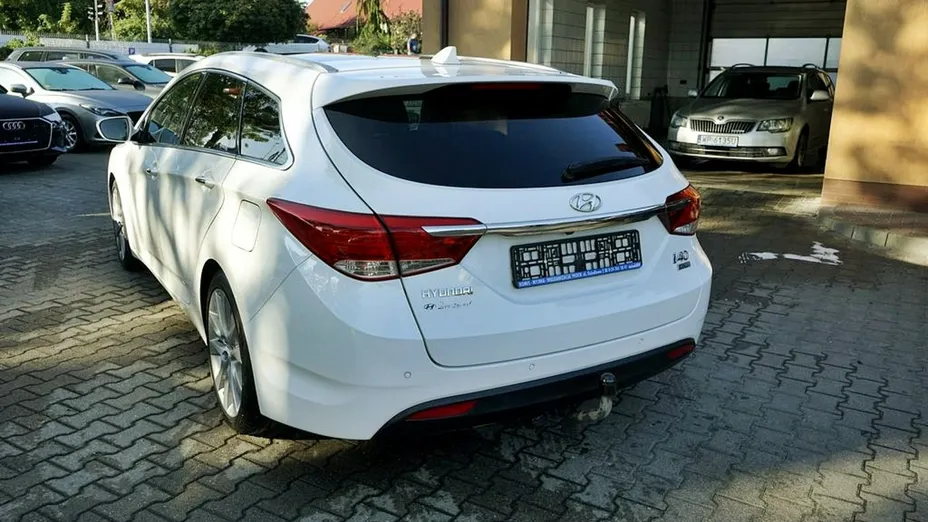 HYUNDAI i40 -