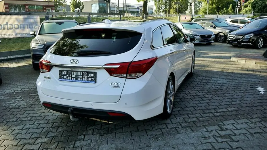 HYUNDAI i40 -