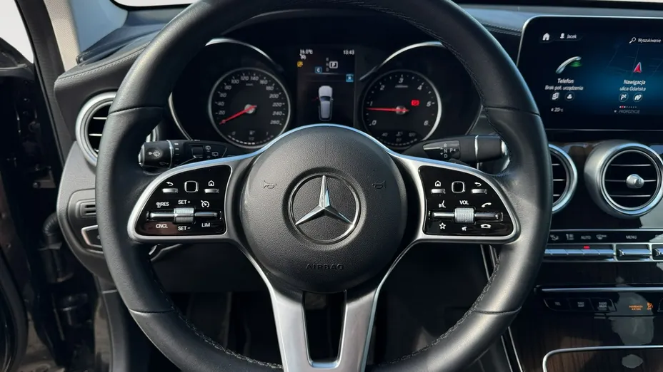 MERCEDES-BENZ GLC -