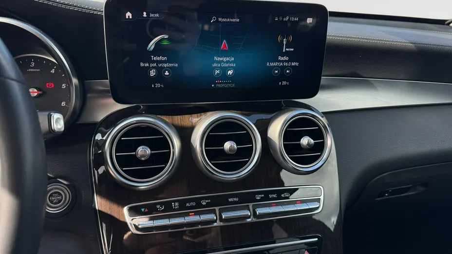 MERCEDES-BENZ GLC -