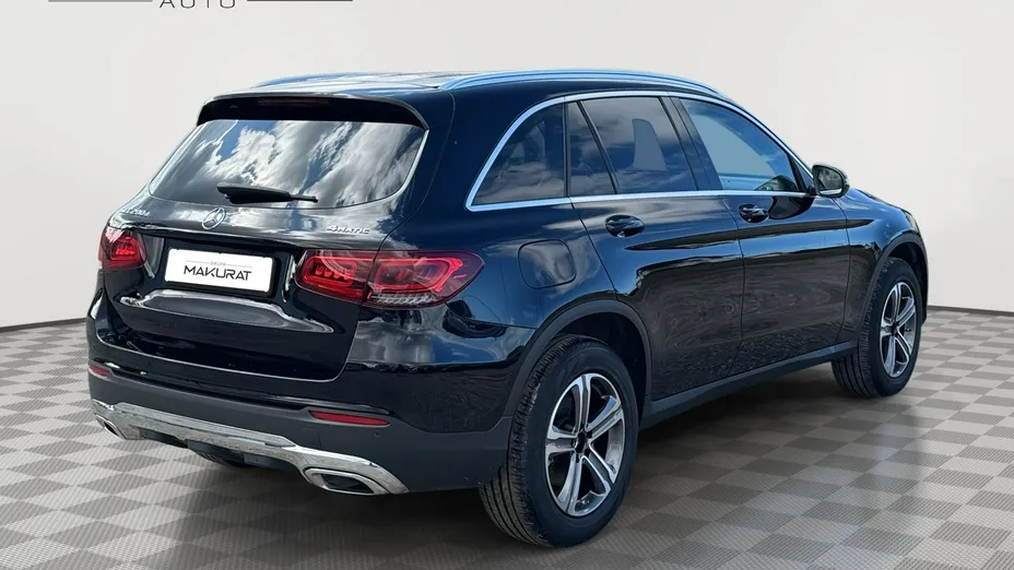 MERCEDES-BENZ GLC -
