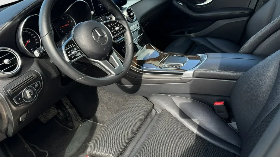 MERCEDES-BENZ GLC -