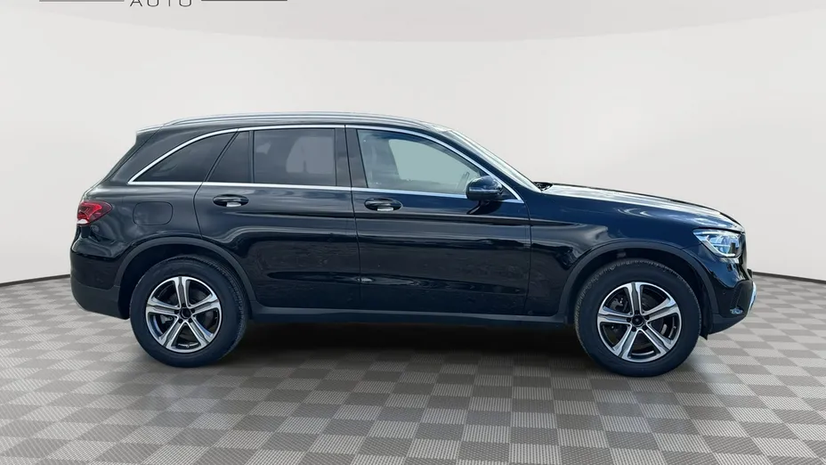 MERCEDES-BENZ GLC -