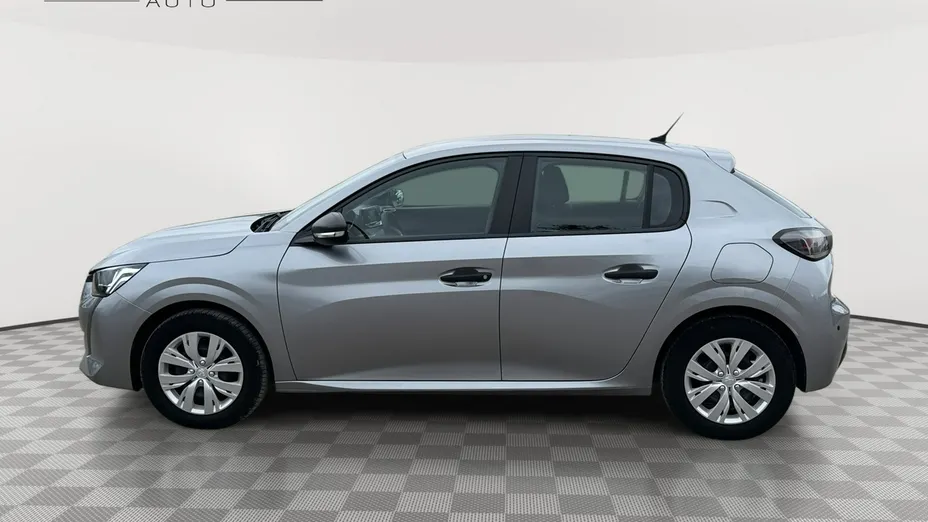 PEUGEOT 208 -