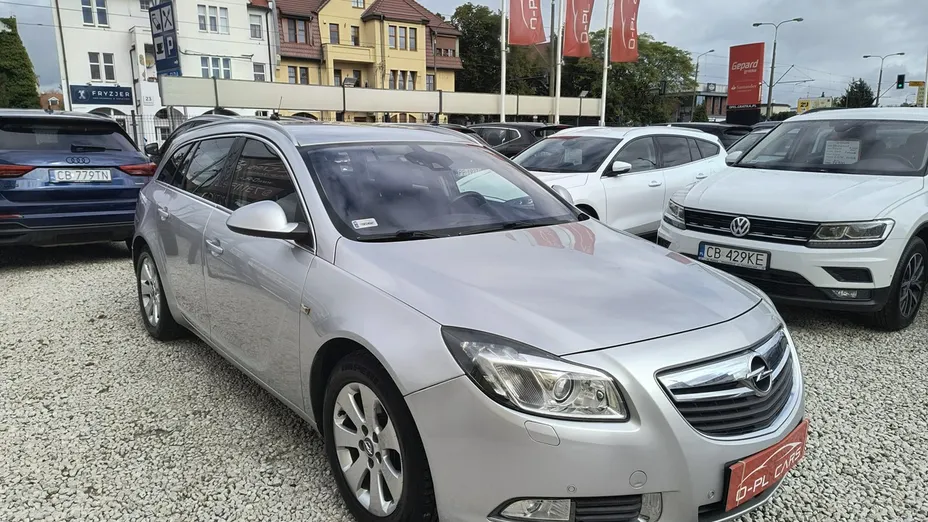 OPEL Insignia -