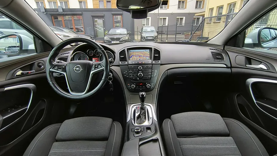 OPEL Insignia -