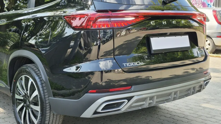 CHERY Tiggo 8 -