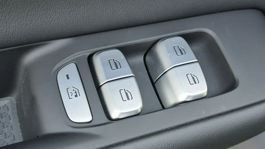 CHERY Tiggo 8 -