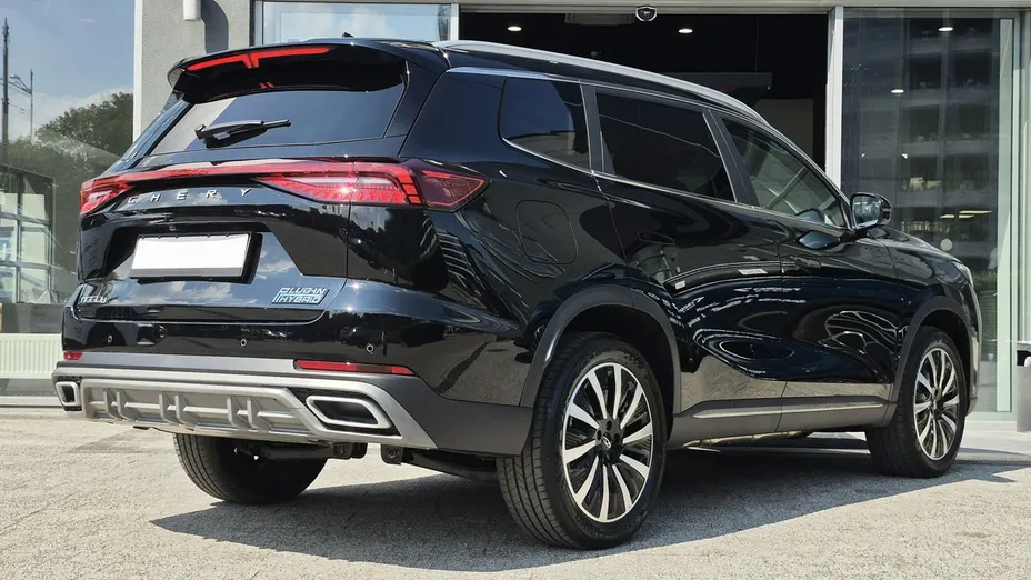 CHERY Tiggo 8 -