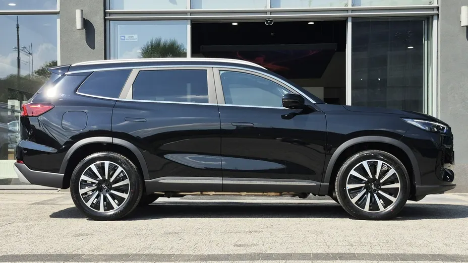 CHERY Tiggo 8 -