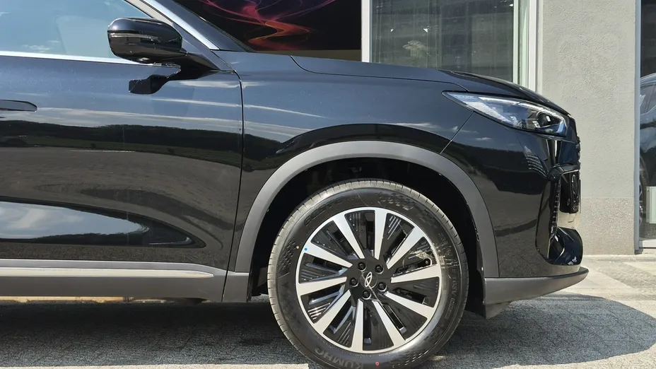 CHERY Tiggo 8 -