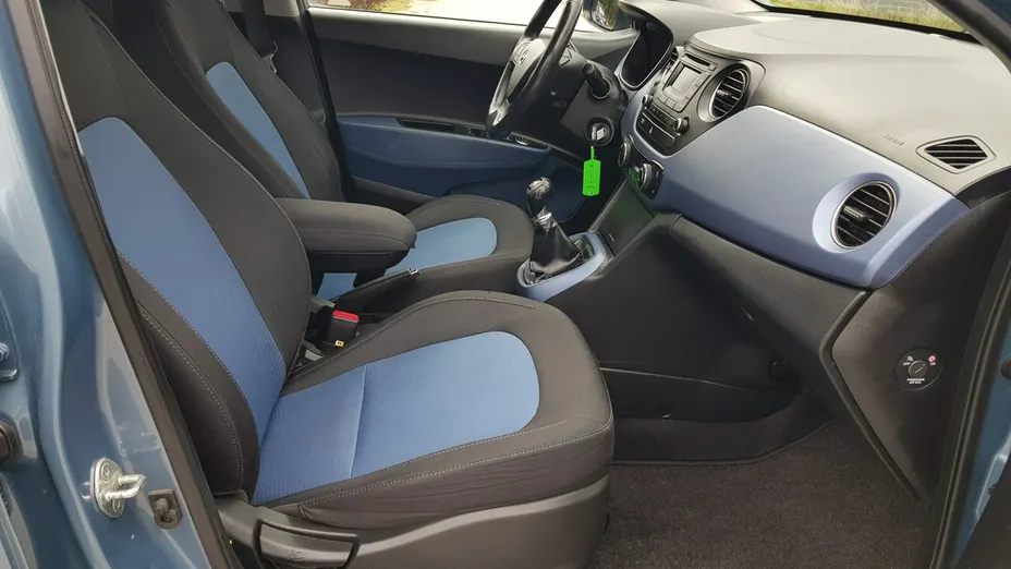 HYUNDAI i10 -