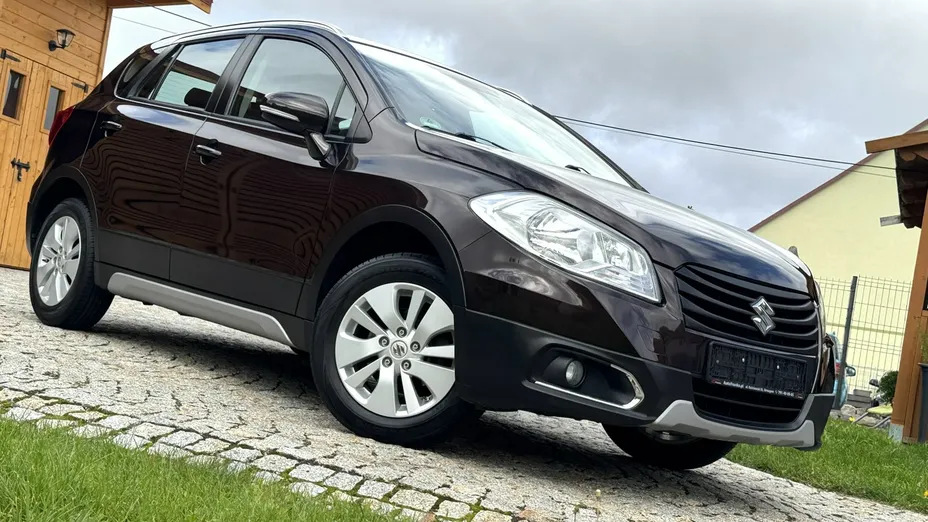 SUZUKI S-Cross -