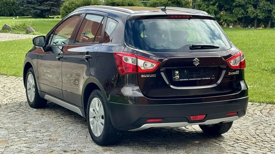 SUZUKI S-Cross -