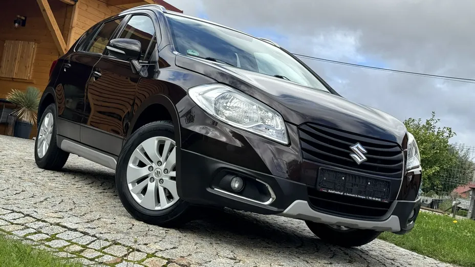 SUZUKI S-Cross -