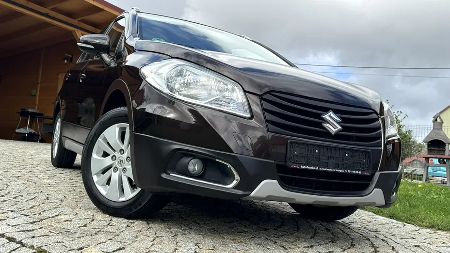 SUZUKI S-Cross -