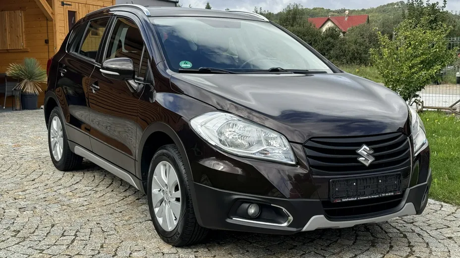 SUZUKI S-Cross -