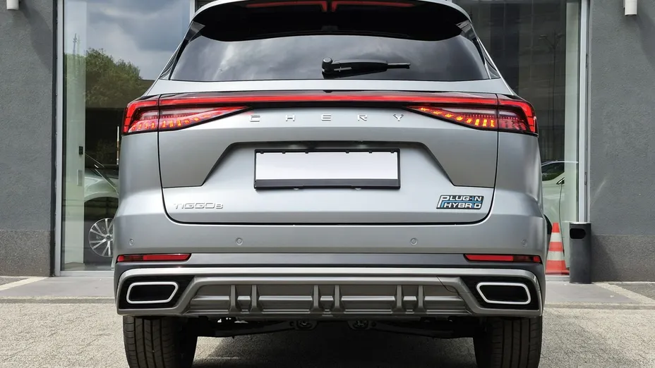 CHERY Tiggo 8 -