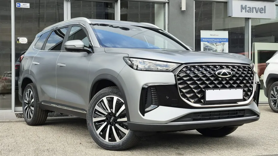 CHERY Tiggo 8 -
