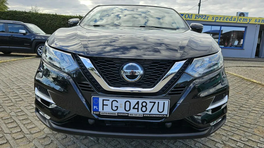 NISSAN Qashqai -
