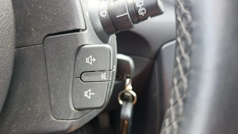 RENAULT Clio -