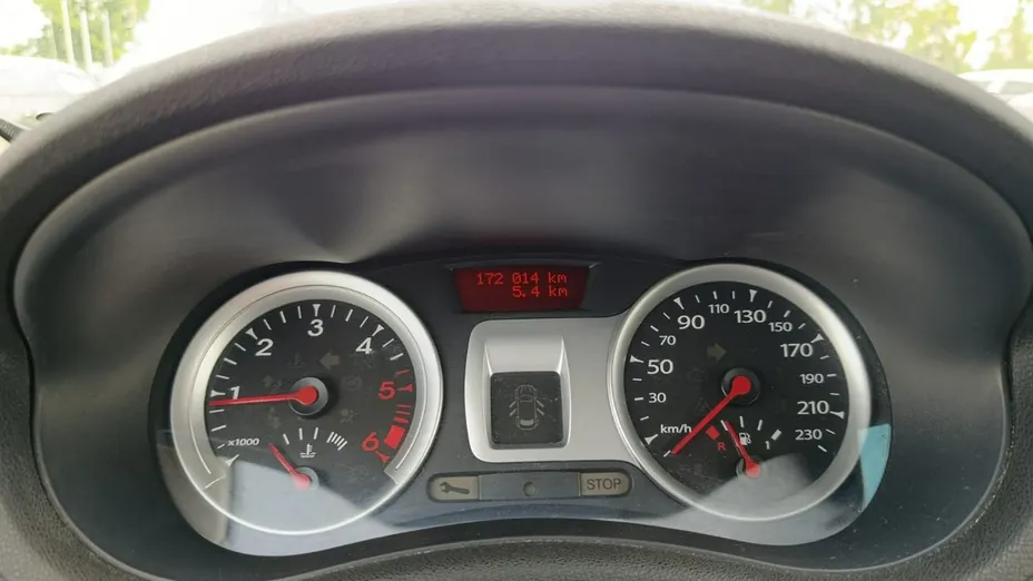 RENAULT Clio -