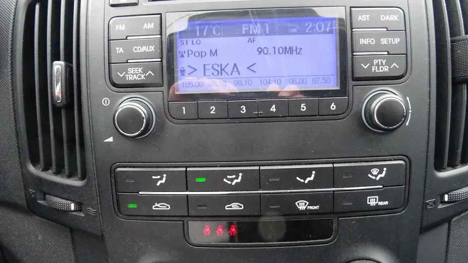HYUNDAI i30 -