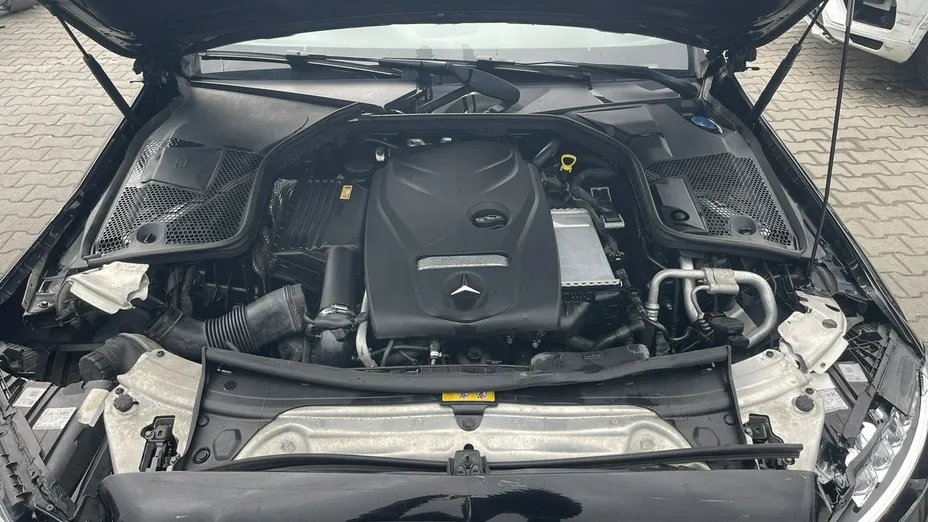 MERCEDES-BENZ C Klasa -