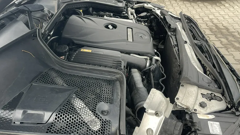 MERCEDES-BENZ C Klasa -